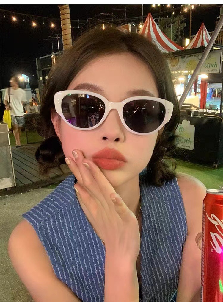 2024 New Korean-style retro cat-eye sunglasses, trendy and fashionable on Instagram, cross-border, individual and high-end sunglasses pic 6