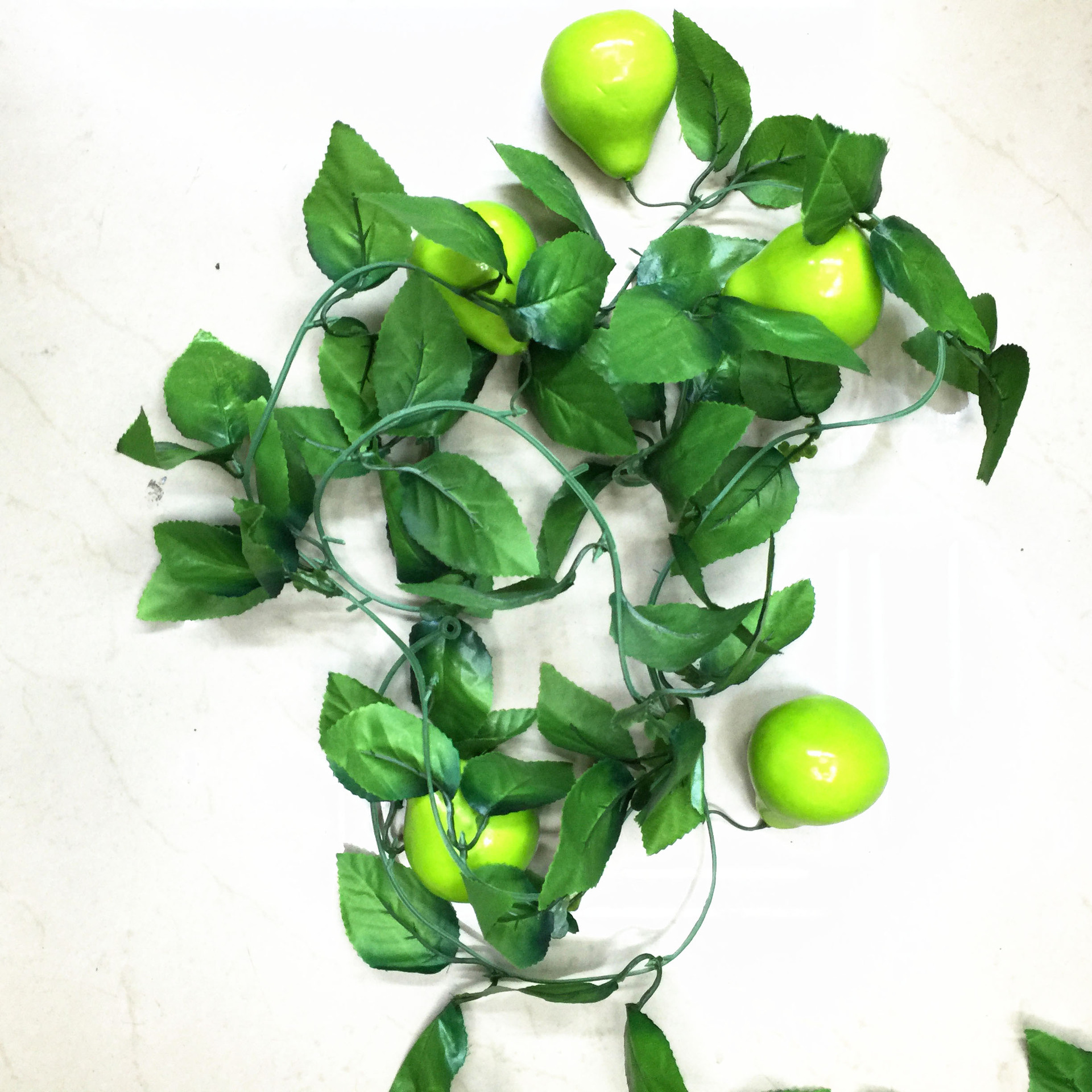 Artificial flowers, artificial lawns, artificial trees, artificial flowers, artificial lawns, artificial trees, tall flower factory, artificial fruits, vegetables, vines, various styles, fruit vines, wall-hanging vines, vines, vines, Yiwu pic 12