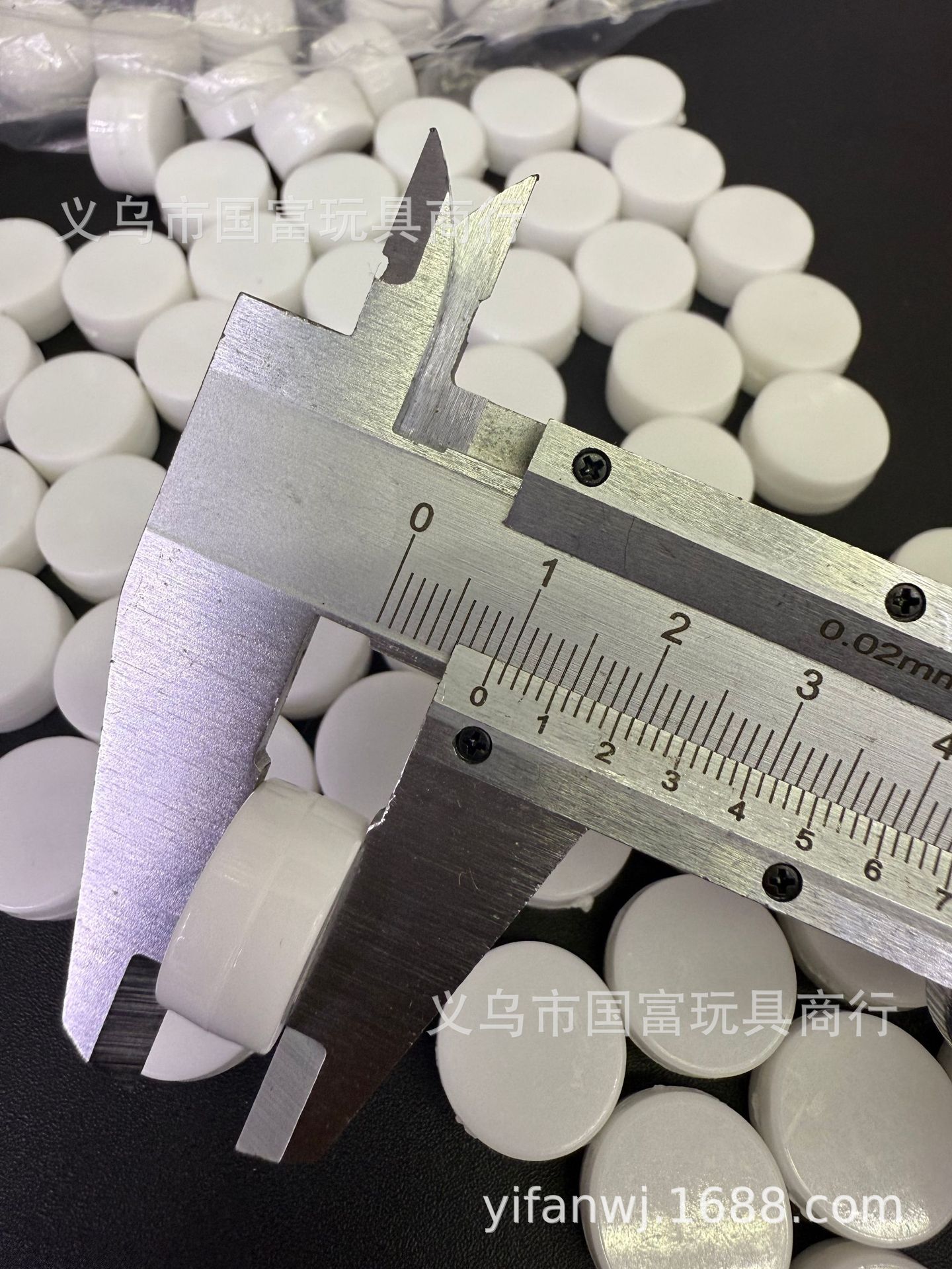 c61ad8aaafc8bca93a4f1db6248804