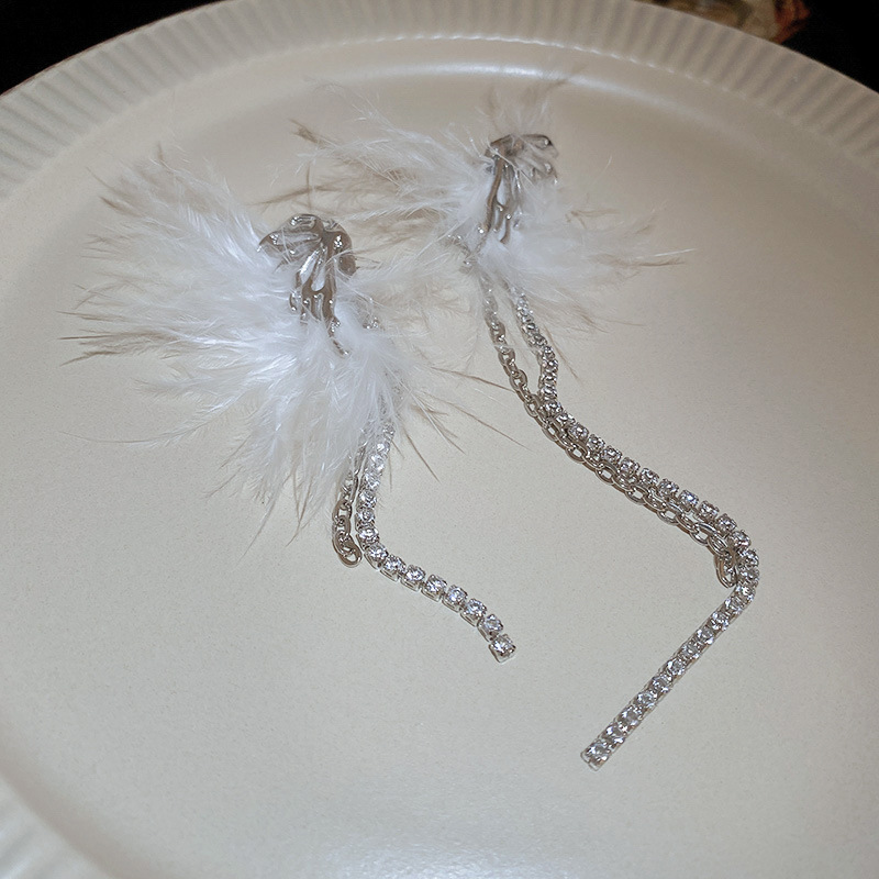 Silver needle asymmetrical feather butterfly diamond-encrusted tassel earrings, niche and unique design sense ear studs, popular long earrings pic 9