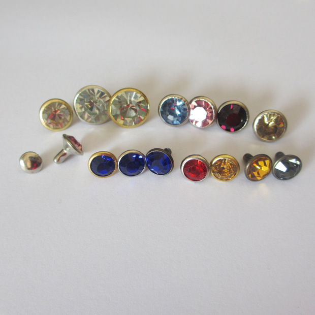 现货管钻撞钉DIY钻钉宠物脖套玻璃A钻皮带铆钉镶钻钮扣彩色详情8