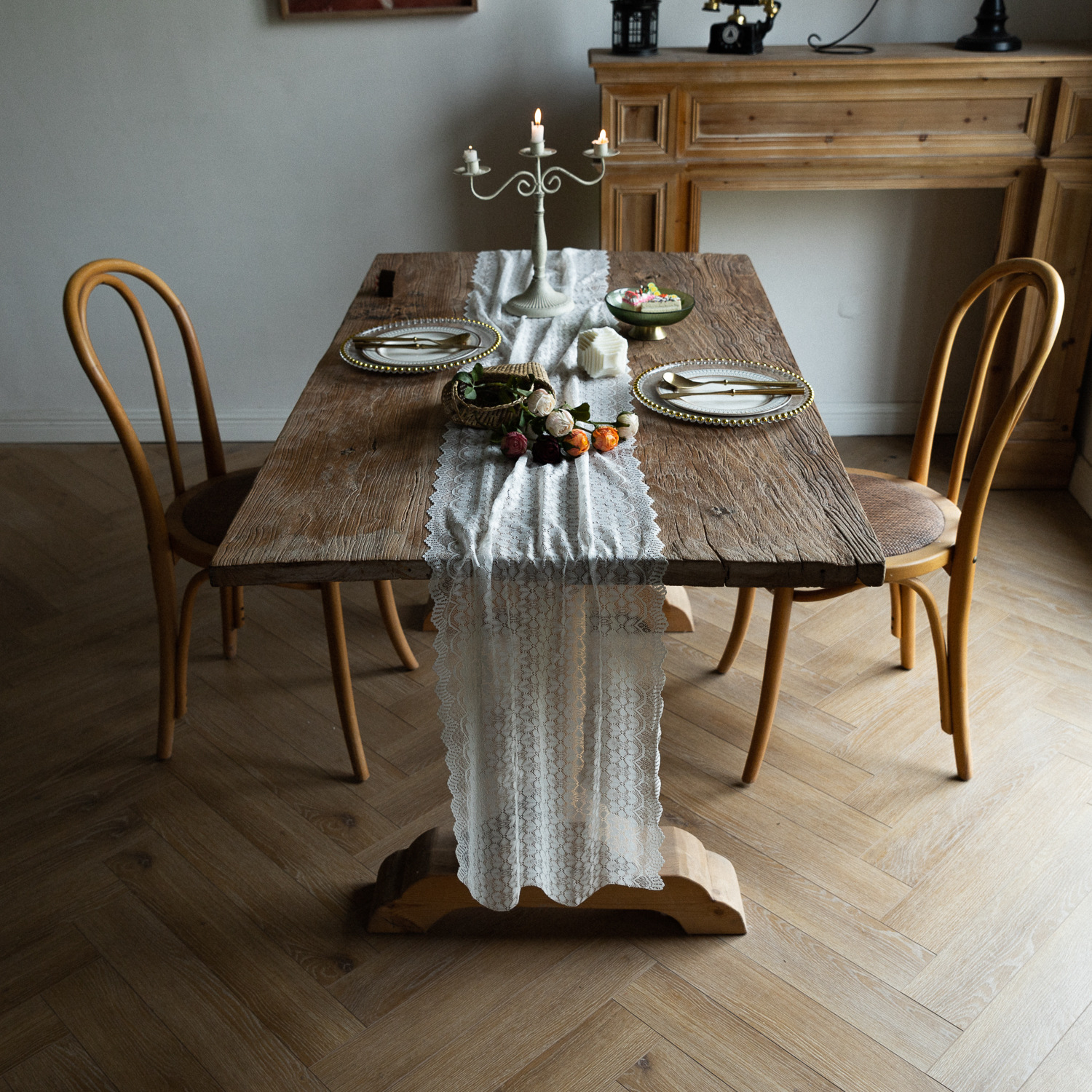 Lace table flag, American retro tablecloth, TV cabinet cover, home Chinese trend decoration bed flag, dressing table scarf, cross-border manufacturer pic 3