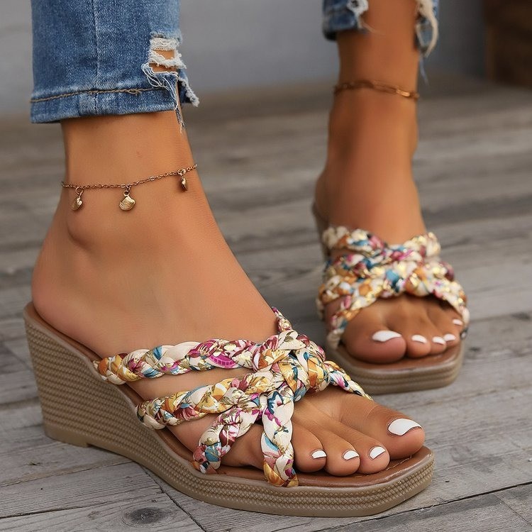 2024新款厚底坡跟拖鞋女夏外穿波西米亚时尚民族风高跟沙滩凉拖鞋详情4