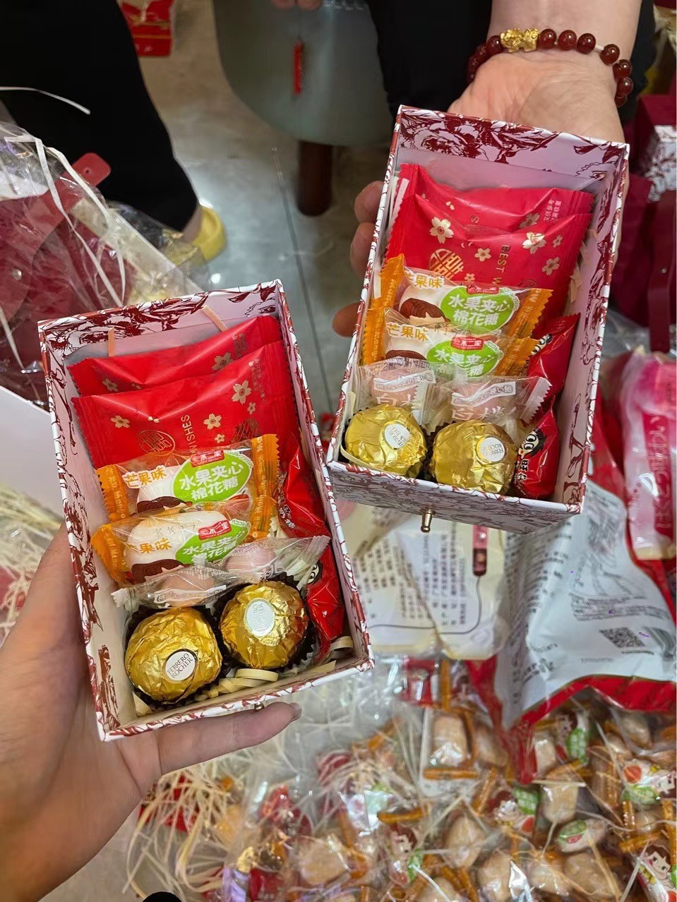 Wholesale hand-held souvenir gift boxes, wedding candy boxes, wedding Instagram Mid-Autumn Festival gift boxes, empty boxes, velvet gift boxes pic 8