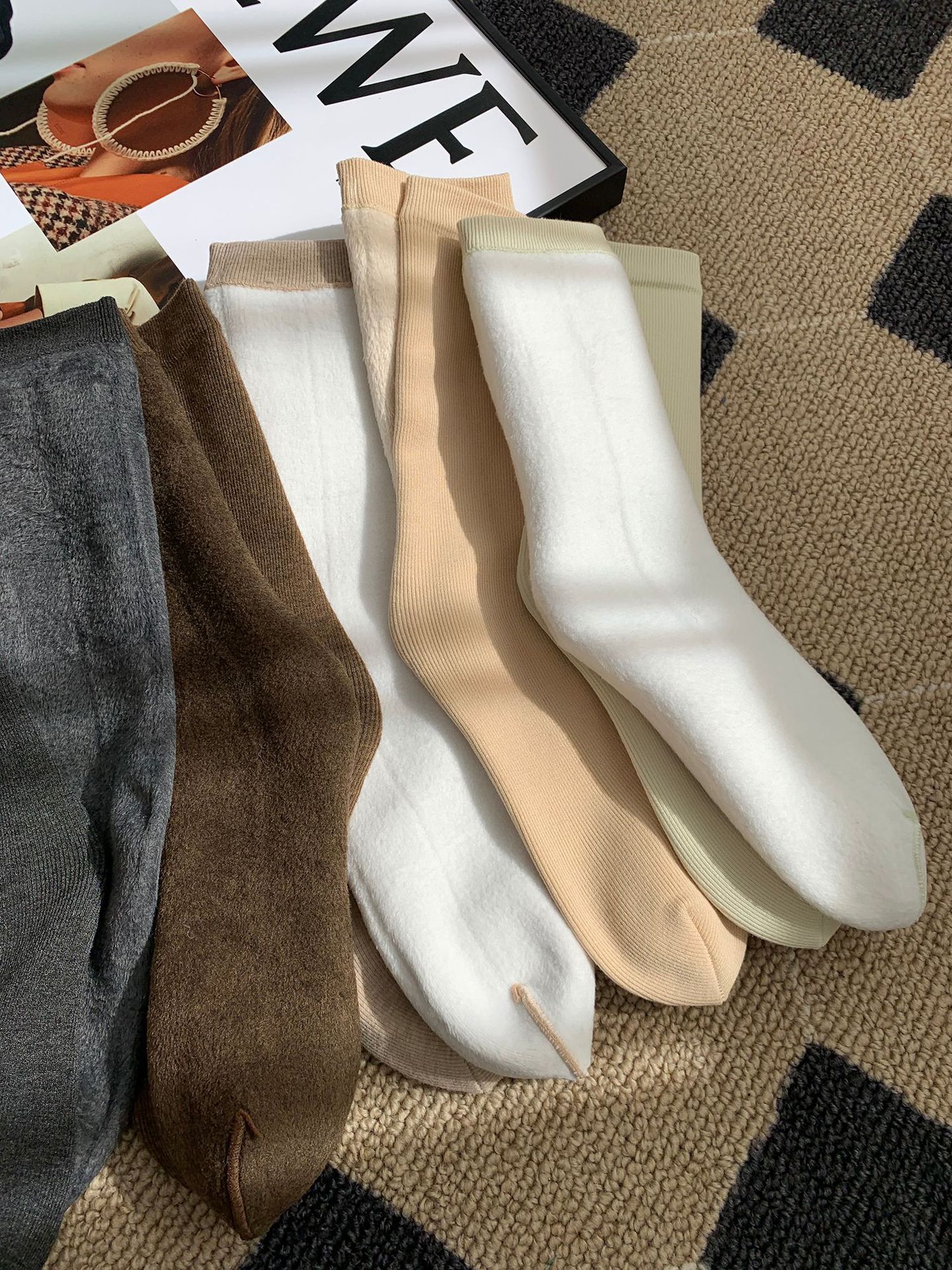Unisex couple style fleece and thickened warm snow socks, mid-length home cotton socks, postpartum socks, floor socks pic 26