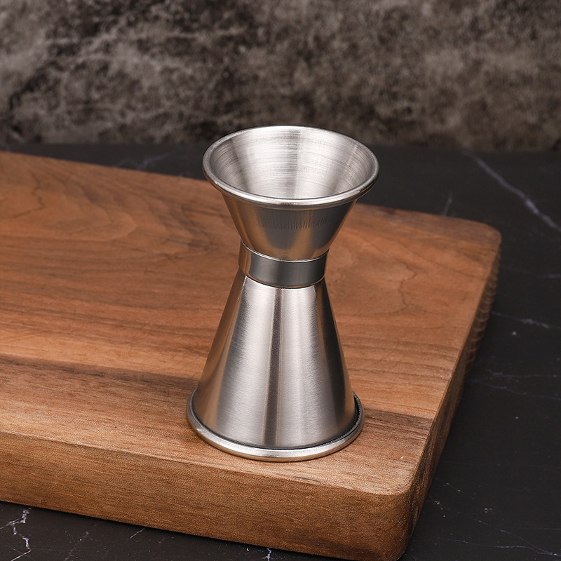 A 9-piece stainless steel cocktail shaker, cocktail shaker and mixing tool set with a bamboo base for storage pic 12