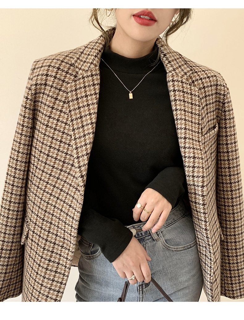 A German velvet semi-high-neck white base layer for women, paired with a stylish, thickened, brushed, and form-fitting mid-neck base layer for autumn and winter pic 55