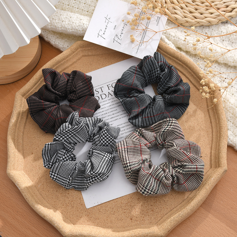 Wholesale of fashionable checkered knitted fabric large intestine hair bands, simple checkered hair tie hair bands, and retro classic hair accessories pic 1