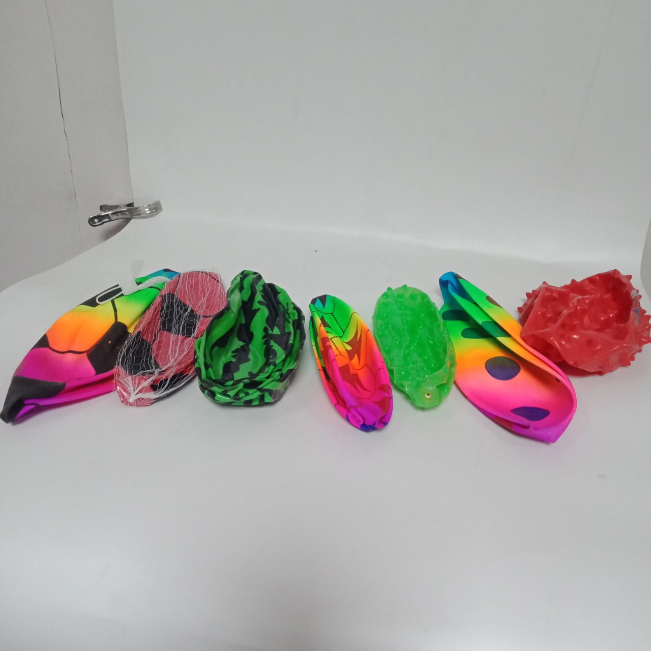 批发儿童运动充气玩具皮球西瓜球按摩球手柄球笑脸球气筒多款多规详情1