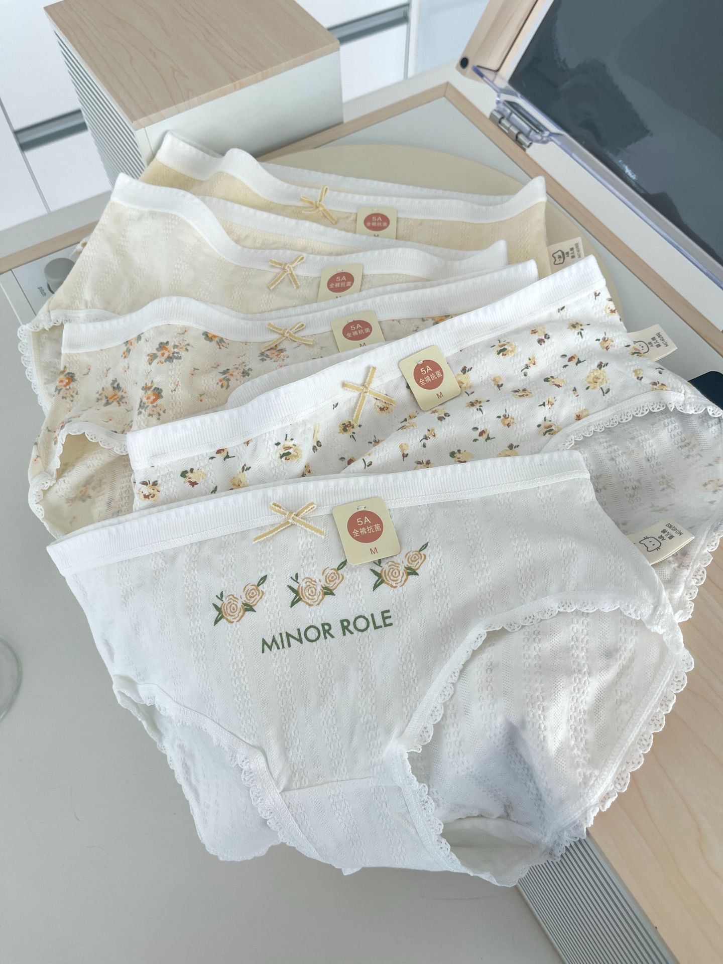 春夏新款5a抗菌裆纯棉内裤女中腰碎花蕾丝边全棉针织女士三角裤详情20