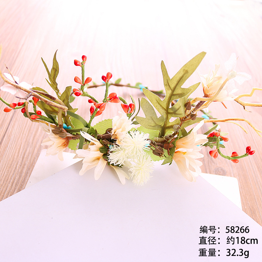 2018 Korean-style forest-themed bridal headwear and hair accessories, artificial flowers, antler garlands, studio wedding photography headwear and headwear pic 9