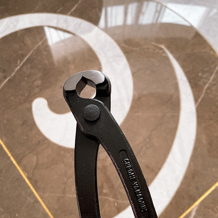 Half-edge hardware tool pliers, wire binding pliers, carbon steel pliers, forging and pressing wire binding pliers, forging pliers pic 3