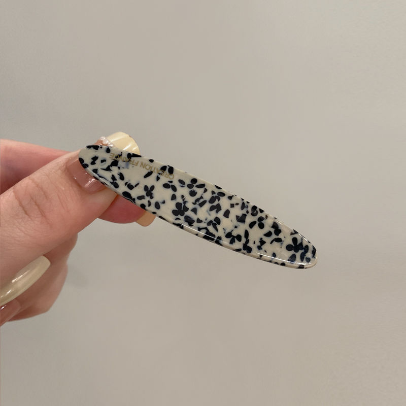 Korean atmosphere acetate crushed hair clips, side clips, simple one-line clips, duckbill clips, high-end autumn and winter bangs clips for women pic 16