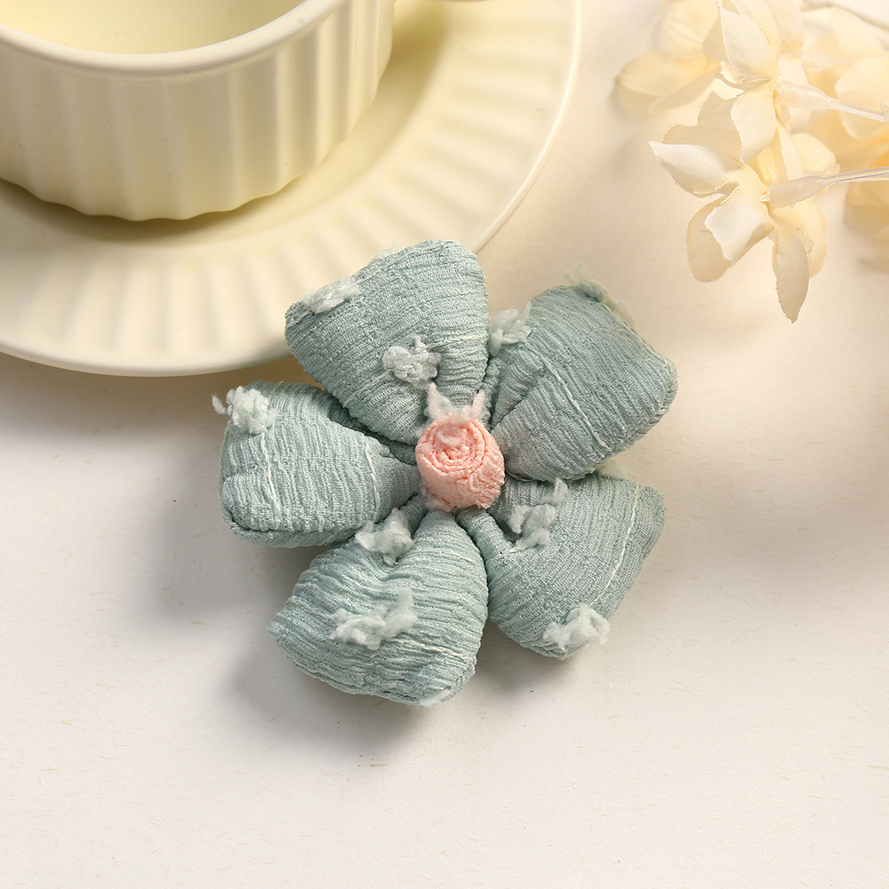 Wholesale of classic Japanese-style cotton-filled three-dimensional flower brooch accessories and accessories for clothing, bags and accessories pic 5
