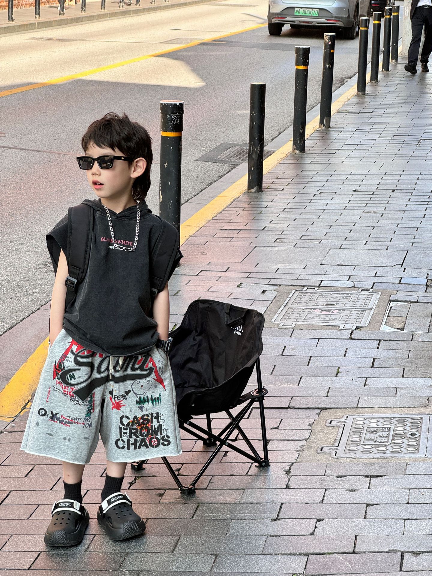 泰如2024夏季新款韩版男童百搭潮酷美式印花无袖连帽T恤儿童上衣详情9