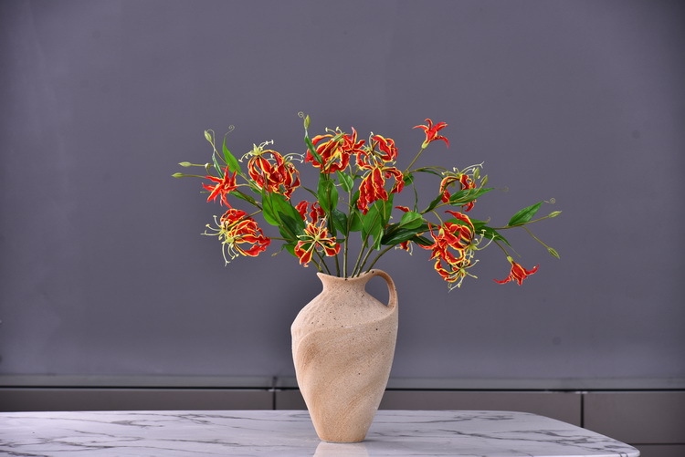 Lanjin artificial Plant Long Branch 3-head Jialan Flame Lily, high-end artificial flower, artificial flower, artificial flame lily, strange lily, home decoration pic 5