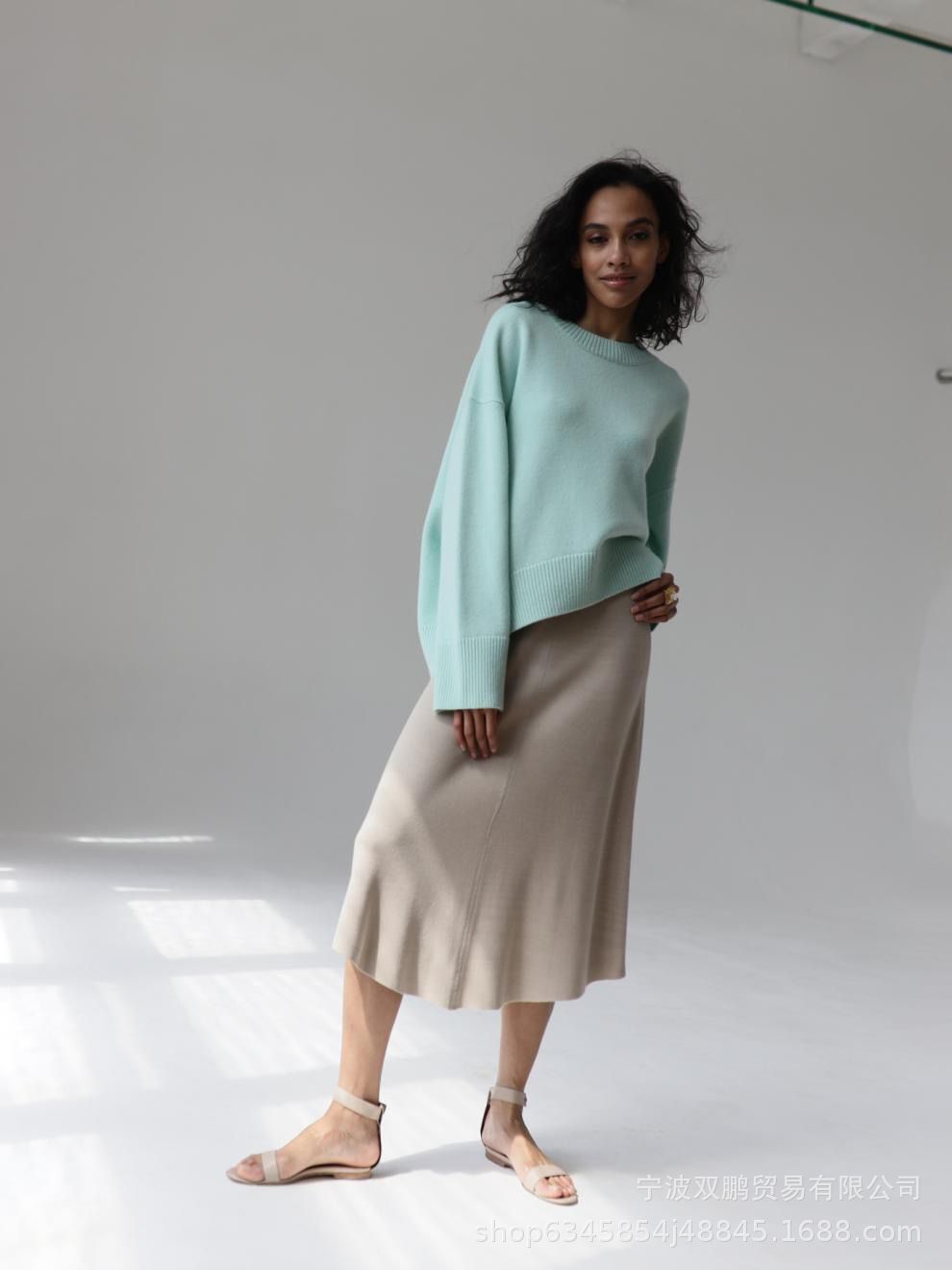 秋冬跨境俄罗斯爆款女装针织衫圆领纯色宽松毛衣欧美详情27