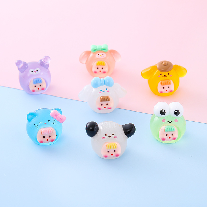 新款树脂夜光迷你鸭钥匙扣书包小挂件车内装饰品创意摆件饰品批发详情1