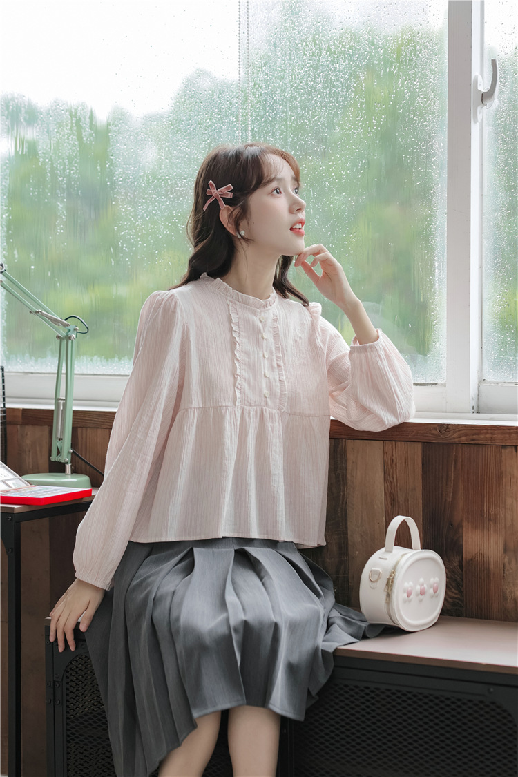 2023 Autumn new style sweet and fresh lantern sleeve lace patchwork round neck pullover long-sleeved striped doll shirt for women pic 9