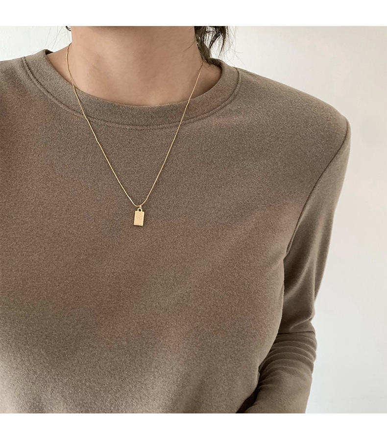 A German velvet semi-high-neck white base layer for women, paired with a stylish, thickened, brushed, and form-fitting mid-neck base layer for autumn and winter pic 18