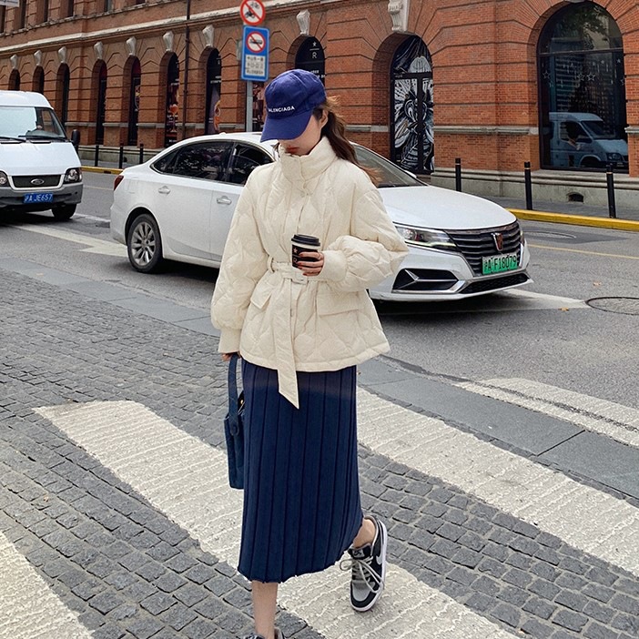 白色羽绒棉服女冬外套2022年新款轻薄收腰韩版欧货冬装短款面包服详情1