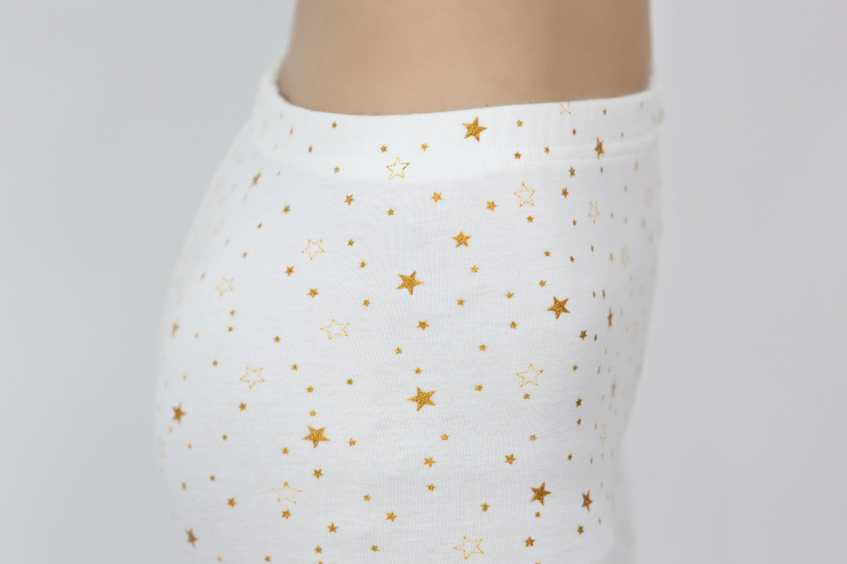 The new basic slimming style from Dongdaemun, South Korea, featuring star-studded nine-inch skinny leggings pic 12