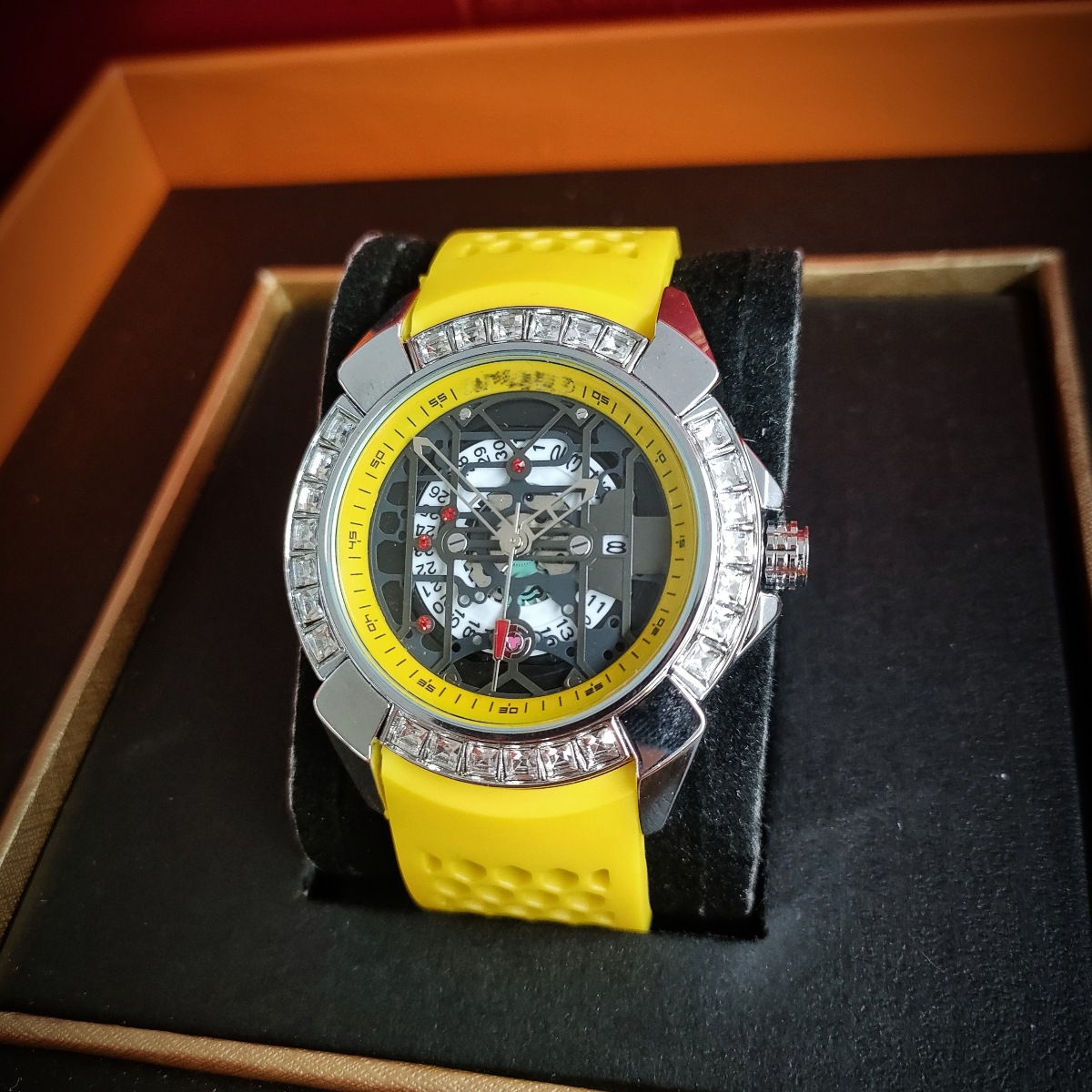 捷克豹同款男士三针石英手表潮流镂空日历镶钻表时尚炫酷腕表批发详情20