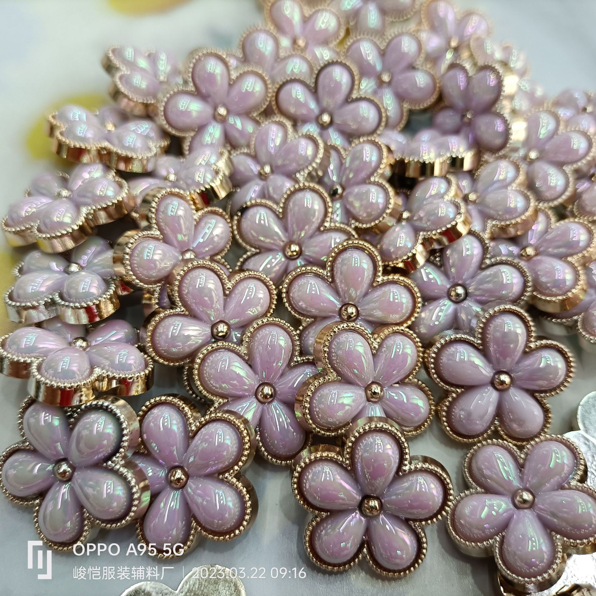 High-end flower-buttoned sweater cardigan, knitted coat, colorful pink and purple pearl small flower decorated top buttons pic 5