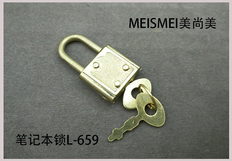 Mini lock, antique lock head, Chinese-style aged box padlock, retro copper-plated lock, old-fashioned ancient key lock, white pic 31