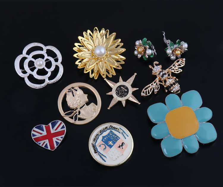 新款胸针奢华大气八芒星胸花别针韩国复古勋章衣小香风配饰详情9