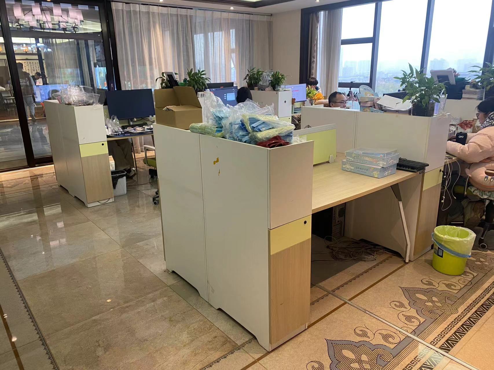 Xia Weiyi accessories Strawberry bear claw clip, Korean version large shark clip, pitaya color back of the head updo, ins hair clip pic 18