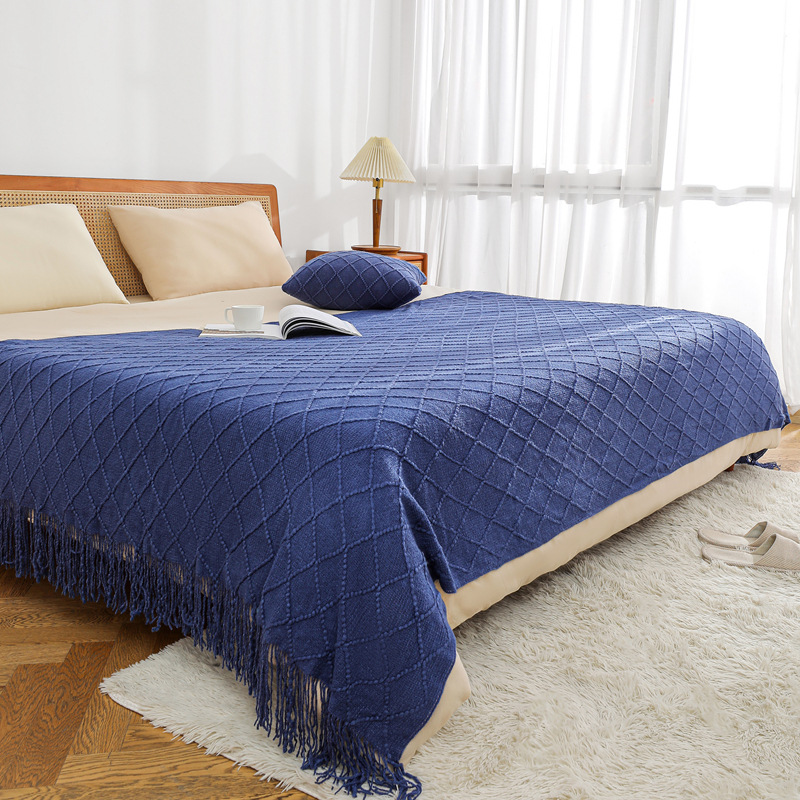 Ins-style soft solid-color acrylic warp knitted jacquard checkered blanket sample room homestay decoration camping blanket pic 3