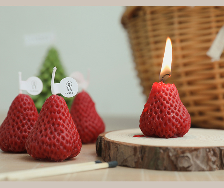 Wholesale of soybean wax scented strawberry candles pic 12