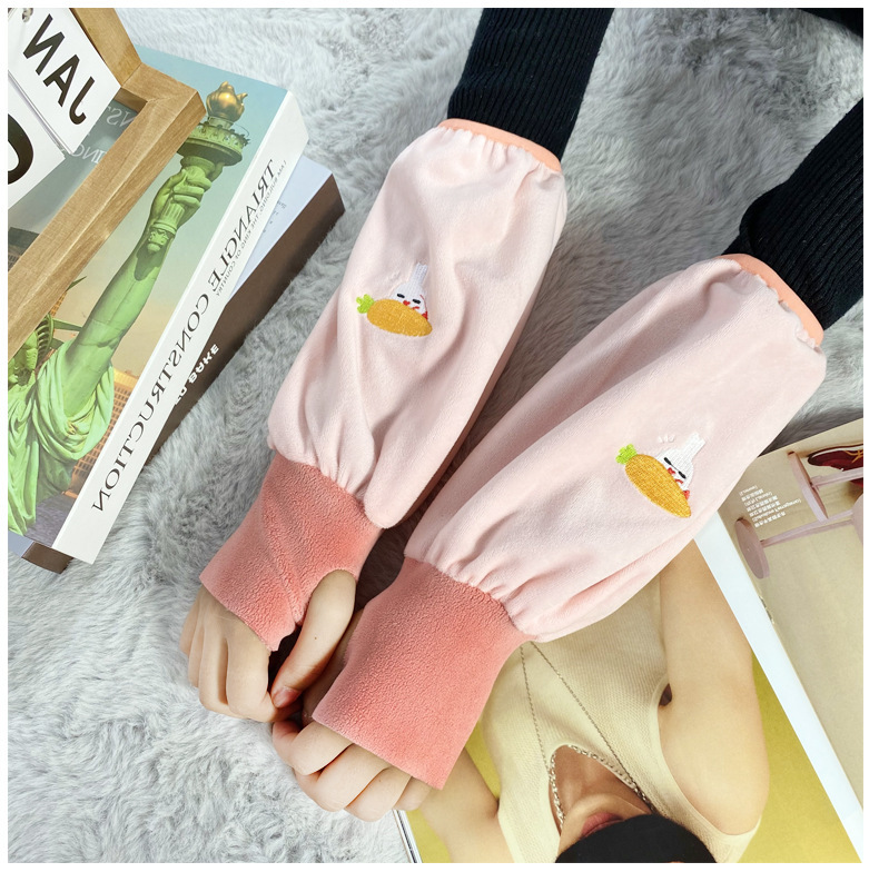 New winter cute warm hand sleeve products: Two-in-one warm plush sleeve, ins anti-dirt cartoon glove sleeve factory pic 1