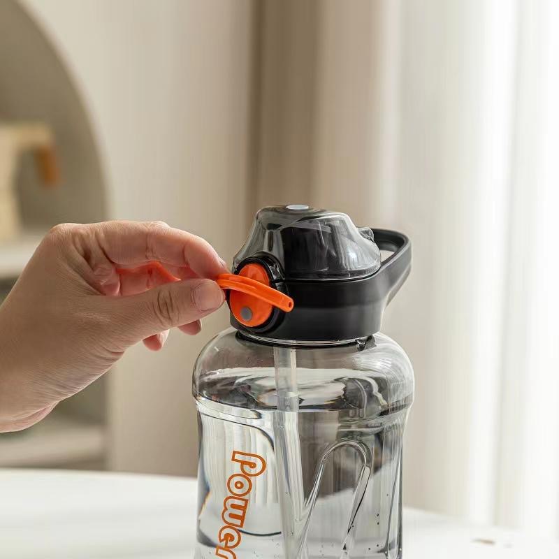 Large-capacity water cup, fitness and sports water bottle, portable for men, super large 900ml, high appearance level plastic cup for female students, summer pic 2