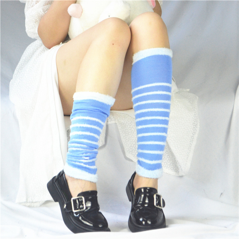 Korean-style knitted sock for girls in autumn and winter, warm striped Japanese artistic plush calf sock, medium high leg cover pic 8