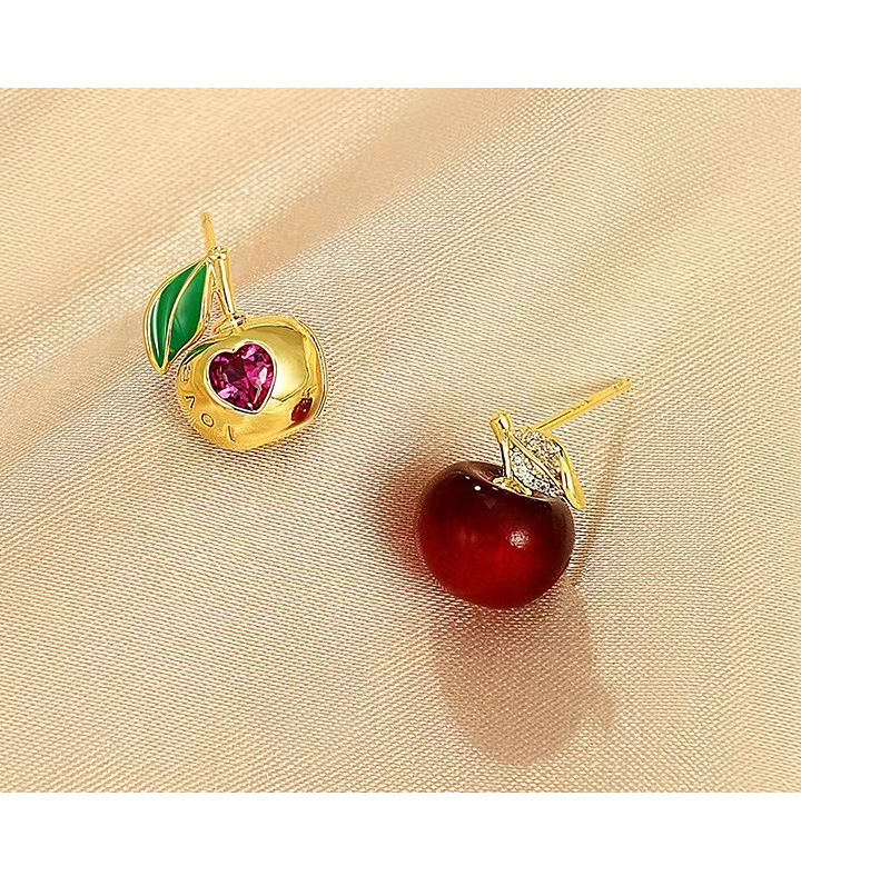 小众设计2023新个性樱桃耳钉女高级感轻奢爱心耳环气质不对称耳饰详情6