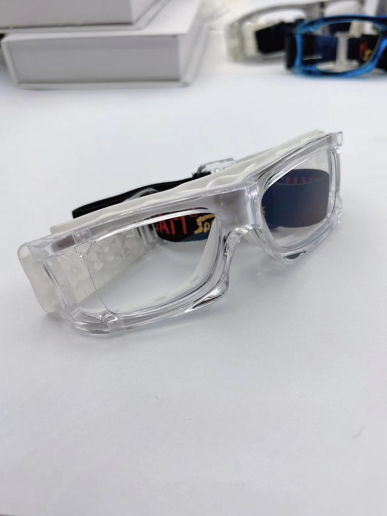 篮球运动眼镜近视眼镜架防爆防抖足球羽毛球可调节运动眼镜框架详情2