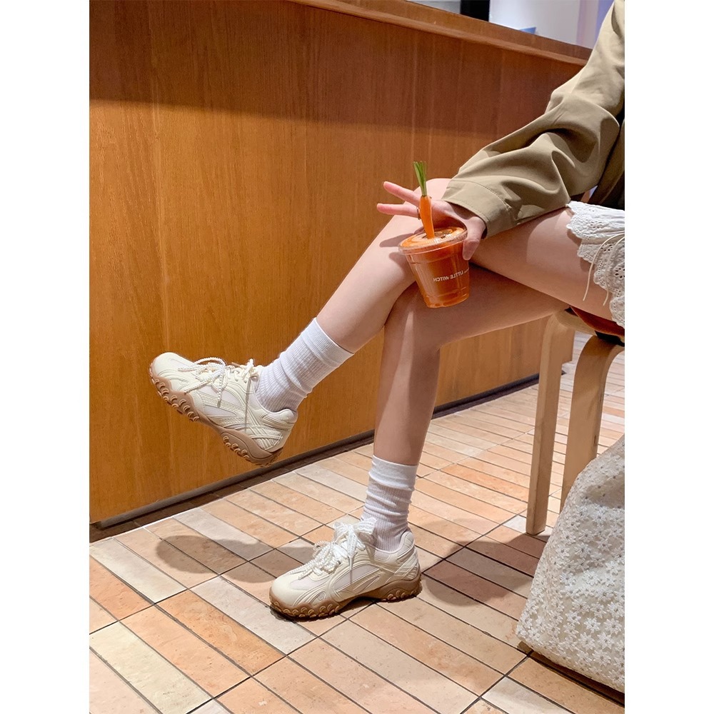 苏茵茵月牙底运动鞋蕾丝珍珠鸳鸯带厚底休闲鞋女德训鞋女小白鞋详情6