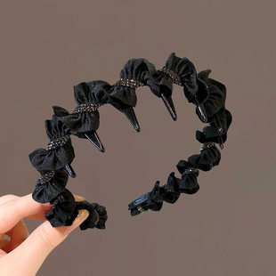 A simple and versatile satin headband for going out, a new high head headband for girls, a high-end and fashionable hair-pressing accessory pic 15