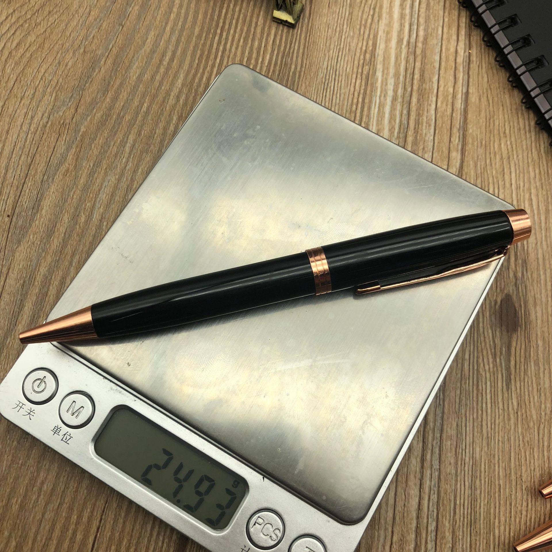 New manufacturer wholesale all-metal ballpoint pens, gift pens, advertising pens can be printed with logos pic 8