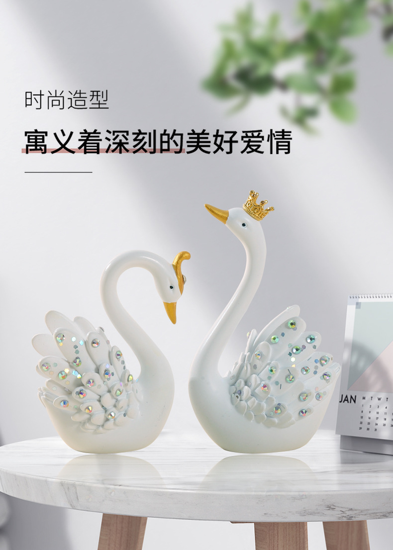 汽车摆件镶钻天鹅情侣高档香水座车载车内饰品女神款网红女士装饰详情9