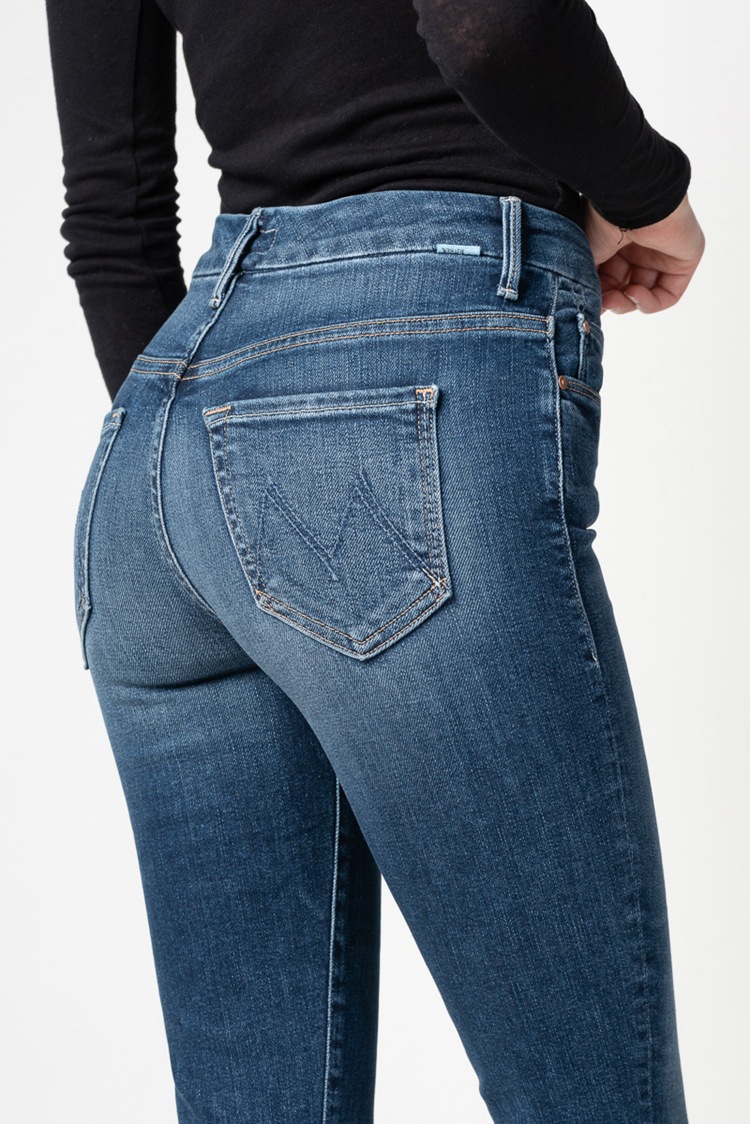 The new Mother high-waisted 9-inch high-elasticity skinny jeans, which are the same style as those worn by European and American bloggers, can lift the buttocks and make you look slimmer. Korean style jeans for women pic 18