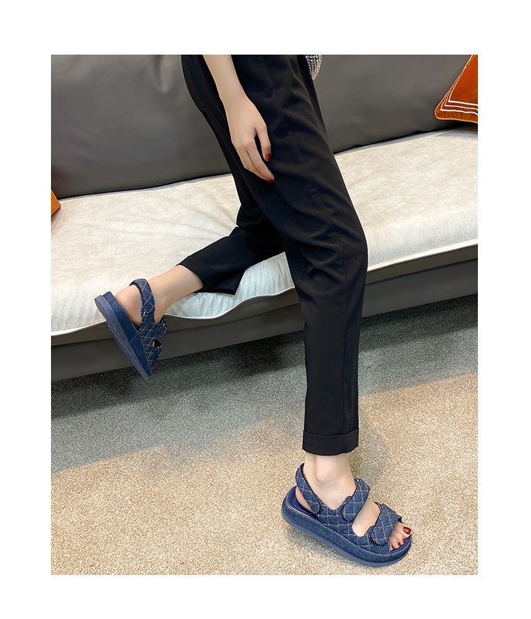 2024夏季新款小香风魔术贴厚底休闲运动凉鞋百搭平底沙滩罗马女鞋详情11