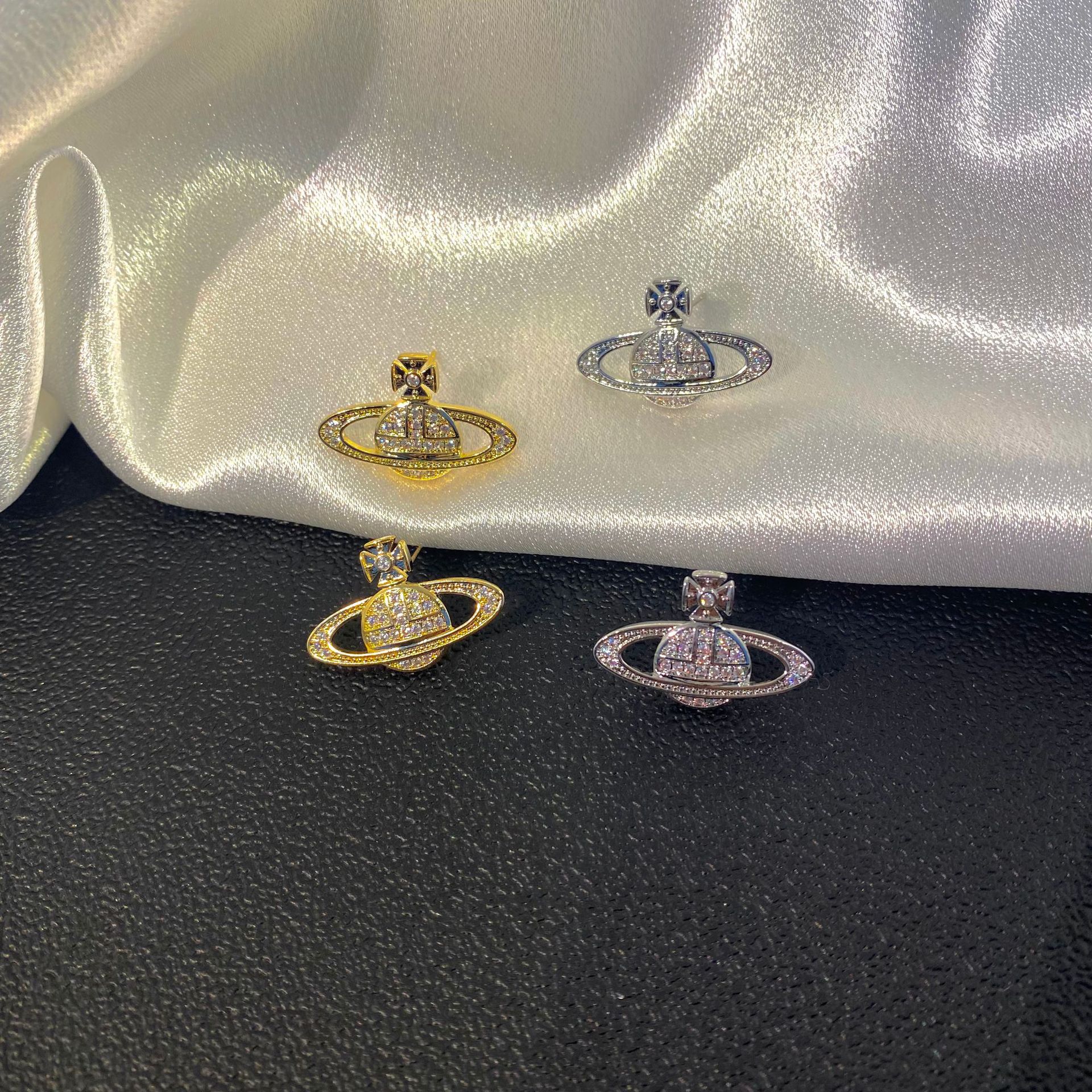 倪妮杨幂明星同款高级感无耳洞螺旋耳夹新娘轻奢耳环法式水滴耳饰详情2