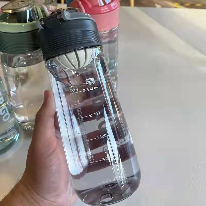 欣贝迪运动健身大容量弹跳盖塑料吸管杯男女学生便携防漏防摔夏季手提带刻度水壶500ML详情17
