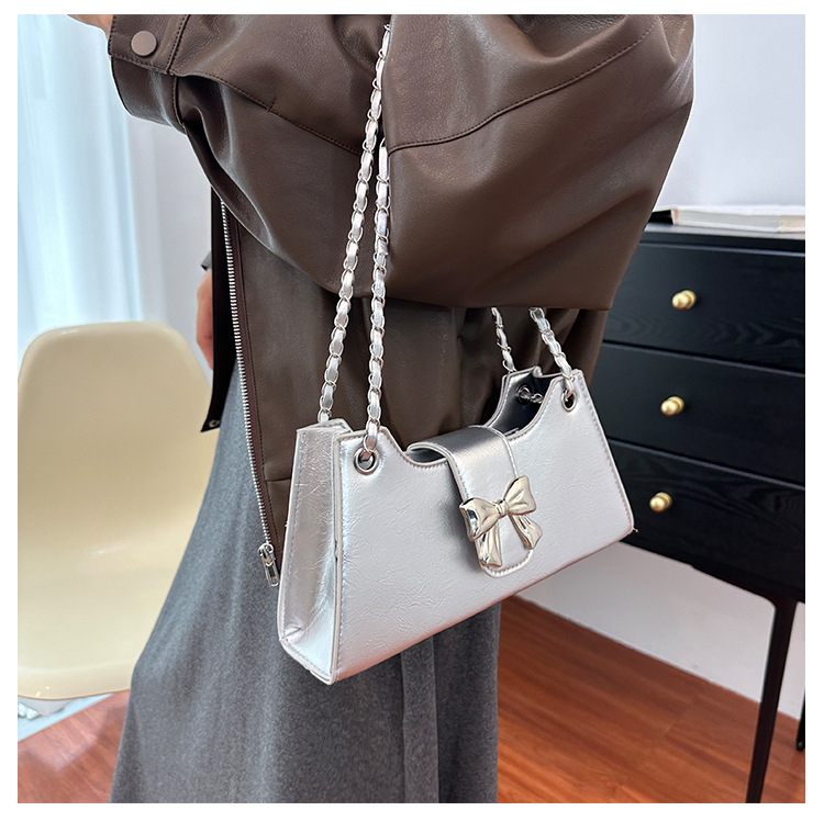 小众ins时尚腋下单肩斜跨包包女2024新款秋季简约蝴蝶结小包高级详情12