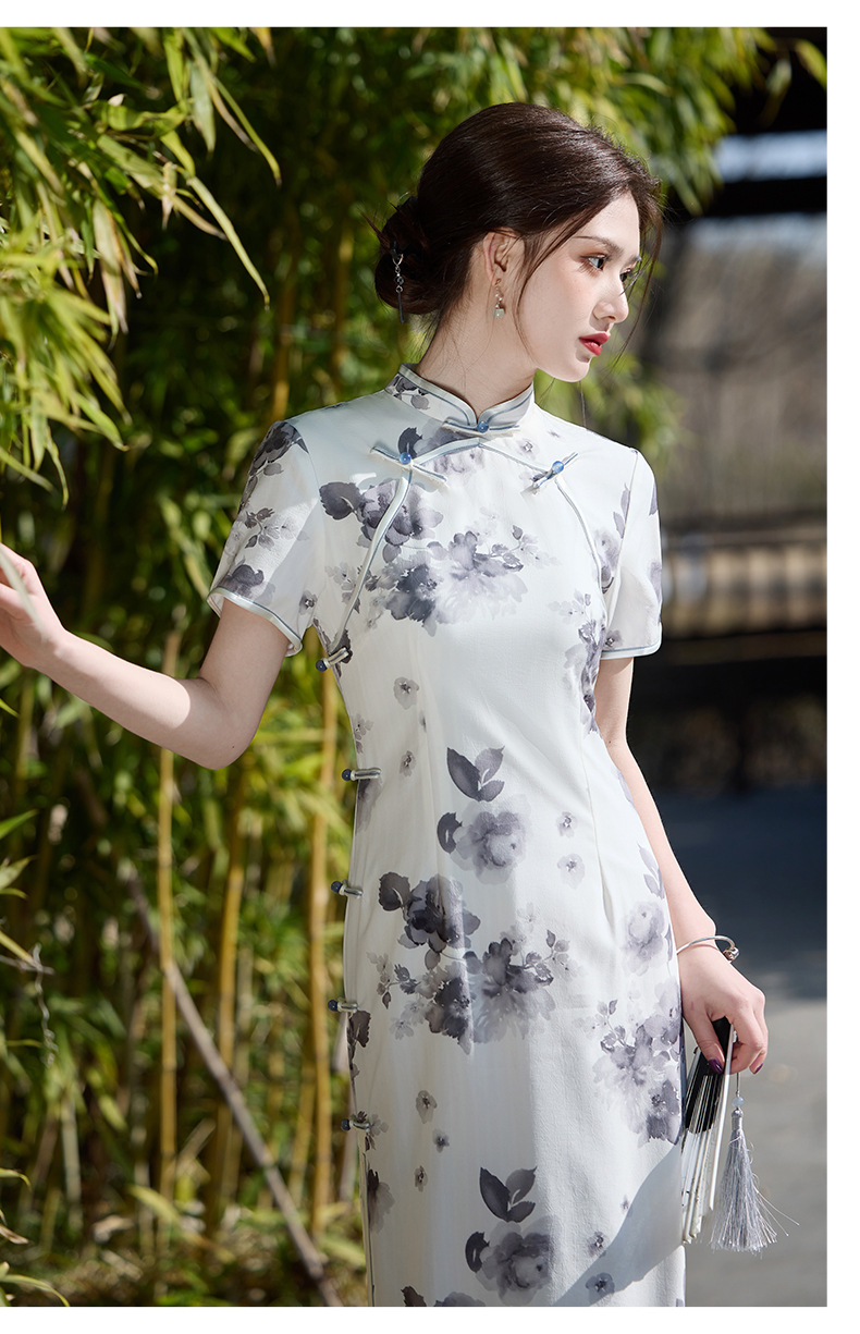 国潮长款改良旗袍2025新款玲珑麻双层年轻款女复古修身温婉江南详情12