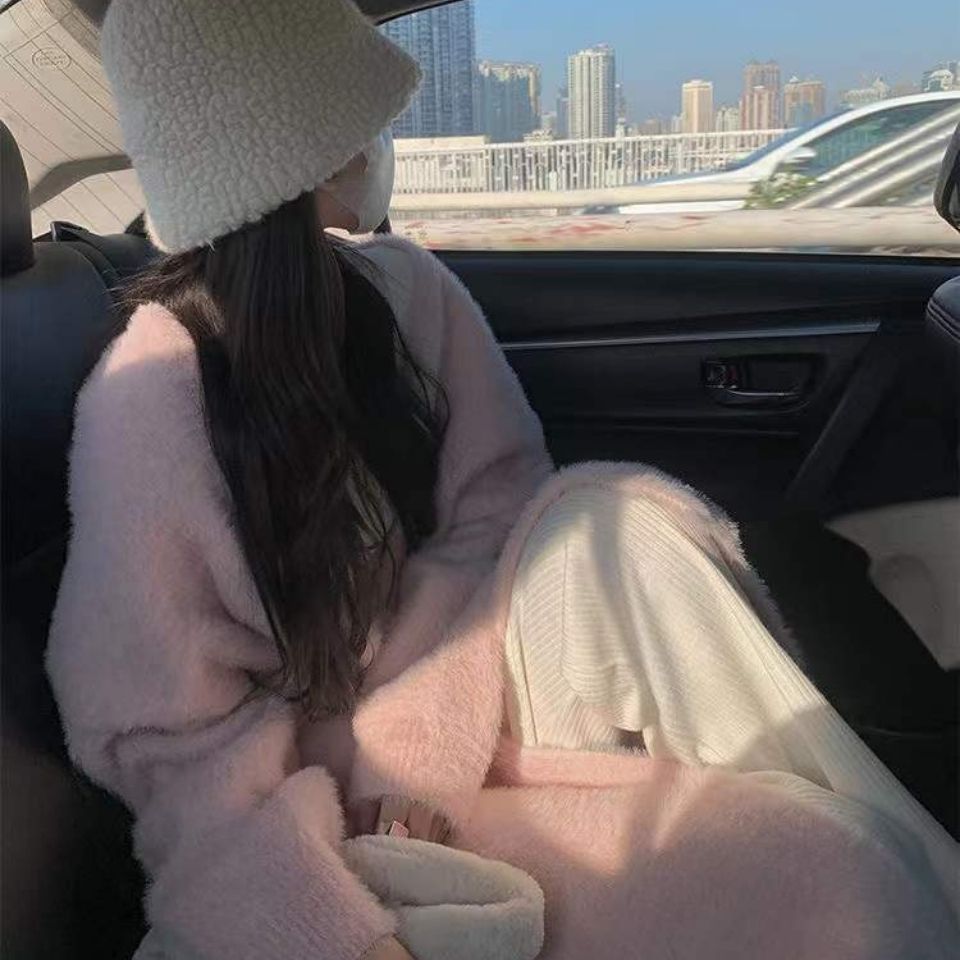 2023 Spring and Autumn laid-back and loose, knee-length, thickened, pure imitation mink fleece knitted sweater cardigan for women pic 48