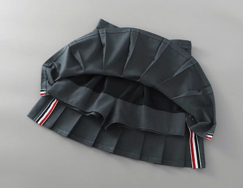 The new TB college style four-bar high-waisted pleated skirt in the summer of 2019 in Europe and America is A bestseller. The A-line skirt is short in the front and long in the back to prevent exposure pic 19